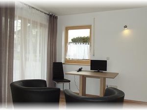 24015002-Ferienwohnung-2-Bad Aibling-300x225-4