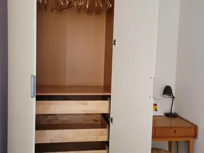 Schrank im Schlafzimmer