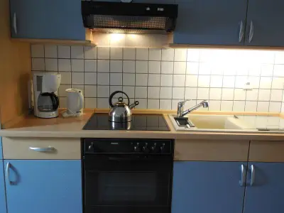 Küche komplett ausgestattet