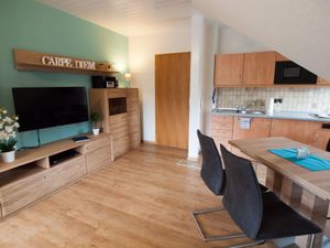 22422765-Ferienwohnung-3-Bad Arolsen-300x225-4