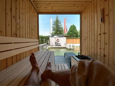 Bio-Zirbensauna im exklusiven Saunahaus