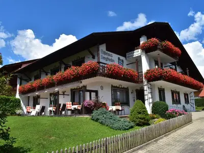 Ferienwohnung für 2 Personen (40 m²) in Bad Bayersoien 1/10