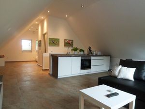 22421657-Ferienwohnung-4-Bad Bederkesa-300x225-0