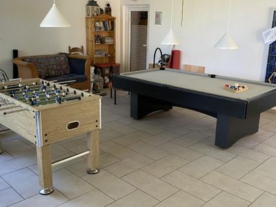 Wintergarten mit Billard und Tischfußball