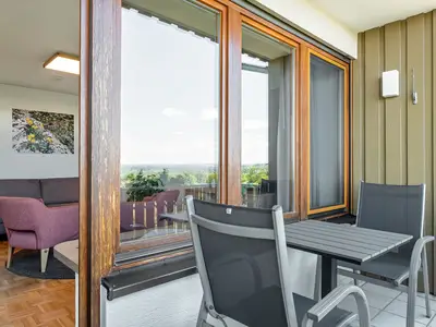 Photo, INSIDE, OUTSIDE