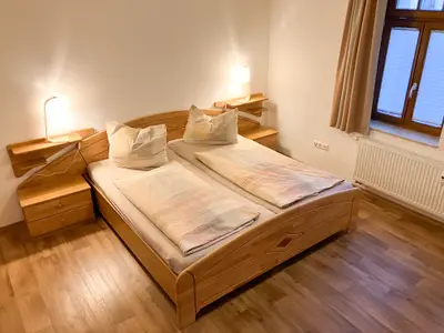 Schlafzimmer  4 Sterne Ferienwohnung Morgensonne am Kurpark von Bad Berka, Weimarer Land, Thüringen