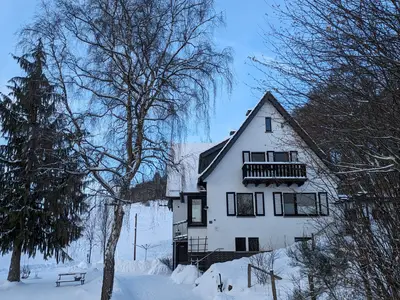 Ferienwohnung für 4 Personen (90 m²) in Bad Berleburg 1/10