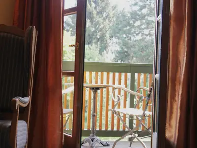 Süd-Sonnenbalkon...im Grünen...mit Blick ins Rottal