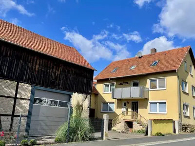 Ferienwohnung mit Stellplatz im Hof