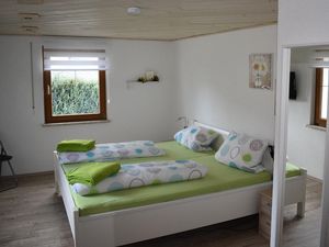 22935543-Ferienwohnung-4-Bad Brambach-300x225-5