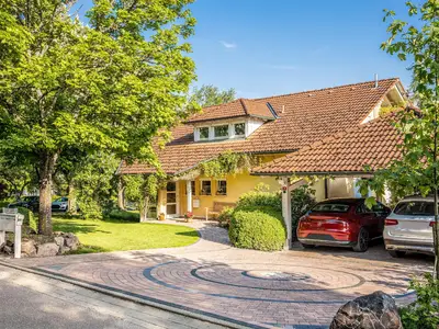 Haus Ahorn Parkplatz/Carport