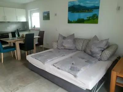 Wohnraum mit Schlafcouch