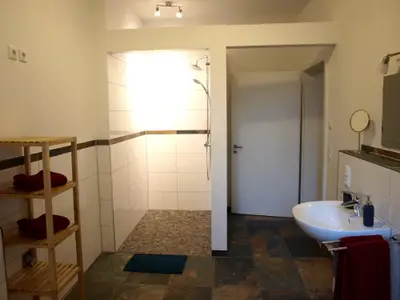 Dusche-Sommerflieder