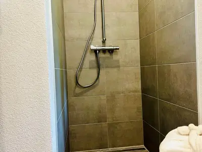 Bad, ebenerdige Dusche