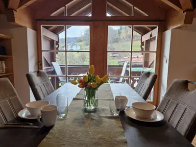 Essbereich  mit Balkon