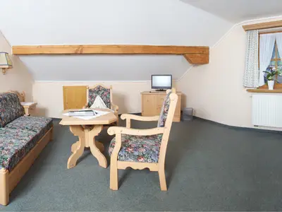 Sitzgelegenheit inkl. Schlafsofa