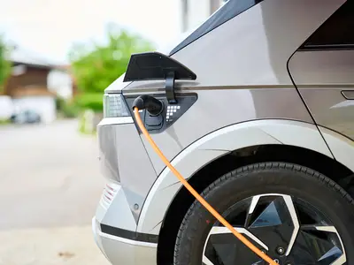 E-Ladesäule am Haus