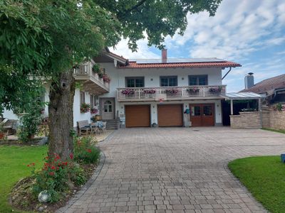 Zufahrt mit Blick auf Ferienwohnung