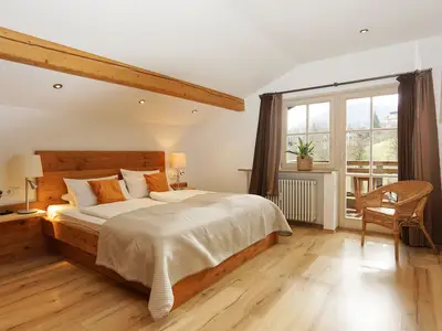 Schlafzimmer mit Balkon