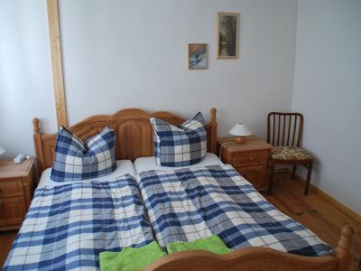 mittleres Schlafzimmer