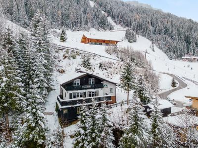 Außenseite Ferienhaus [Winter]