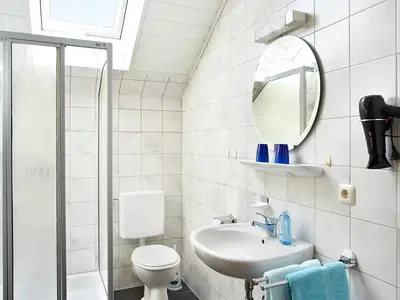 Dusche/WC Wohnung Nr. 6