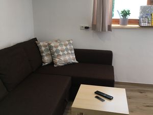 22680947-Ferienwohnung-6-Bad Goisern-300x225-3