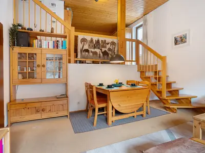 Photo, INSIDE, OUTSIDE