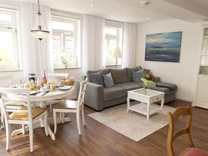 23335549-Ferienwohnung-3-Bad Hersfeld-300x225-1