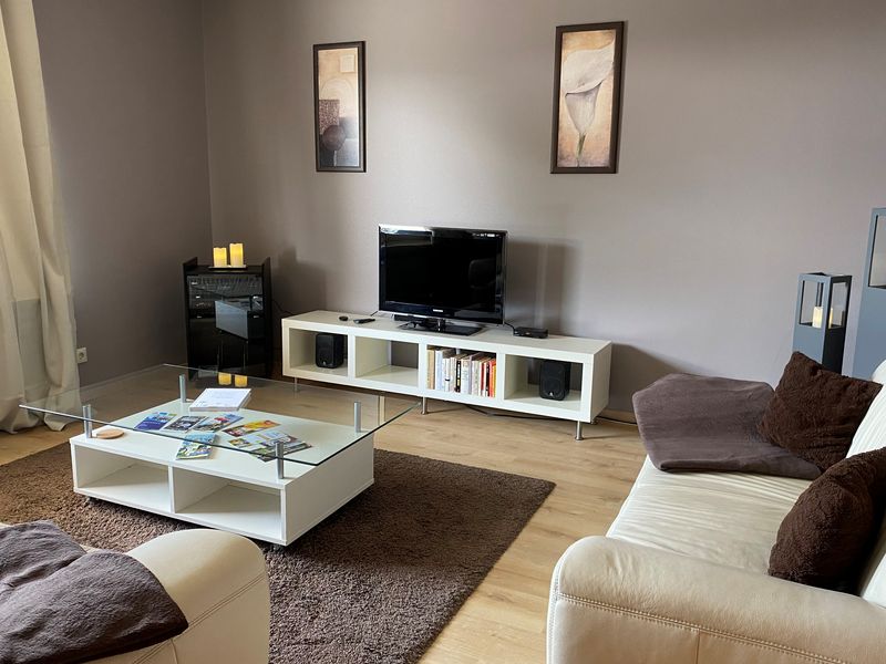 23149659-Ferienwohnung-2-Bad Hersfeld-800x600-0