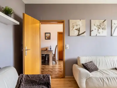 Photo, INSIDE, OUTSIDE