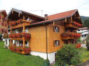 18291240-Ferienwohnung-4-Bad Hindelang-300x225-1