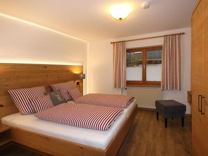 18295879-Ferienwohnung-4-Bad Hindelang-300x225-1