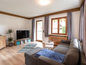 23569130-Ferienwohnung-4-Bad Hindelang-300x225-1