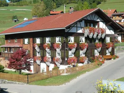 Ferienwohnung für 2 Personen (60 m²) in Bad Hindelang 1/10