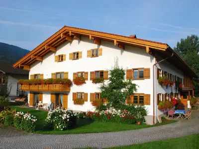 Ferienwohnung für 4 Personen (100 m²) in Bad Hindelang 1/10
