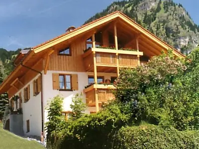 Ferienwohnung für 6 Personen (109 m²) in Bad Hindelang 2/10