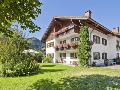 Ferienwohnung für 2 Personen (45 m²) in Bad Hindelang 1/10