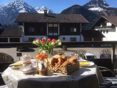 Ferienwohnung für 3 Personen (50 m²) in Bad Hindelang 1/10