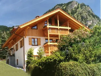 Unser Haus im Sommer
