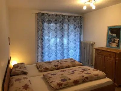 Schlafzimmer 2