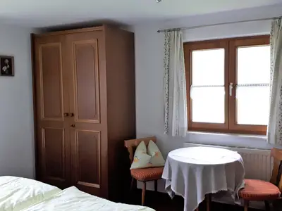 Schlafzimmer 1