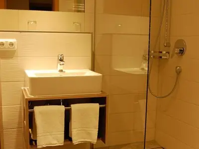 Fewo Alpenrosenköpfle Badezimmer