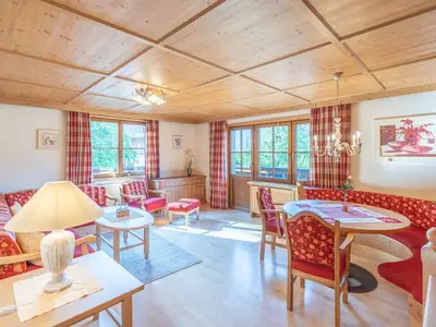 Ferienwohnung für 4 Personen (85 m²) in Bad Hindelang 1/10