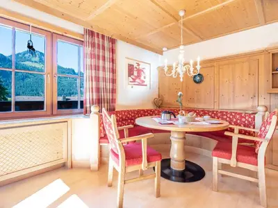 Ferienwohnung für 4 Personen (85 m²) in Bad Hindelang 2/10