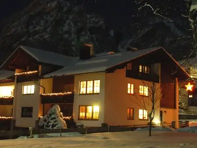 Ferienwohnung für 2 Personen (75 m²) in Bad Hindelang 2/10