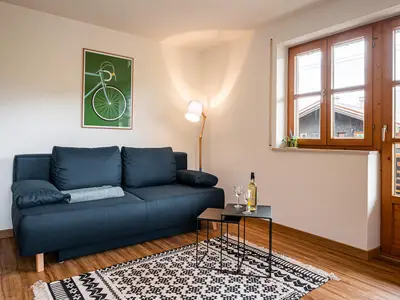 Fiini: Wohnen, Schlafcouch & Balkon