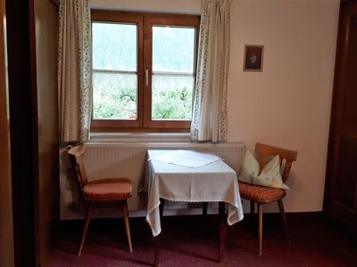 Schlafzimmer 2 Tisch