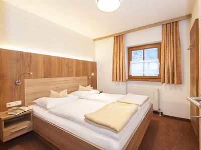 Ferienhaus-Birgit-Bad-Hofgastein-Schlafzimmer