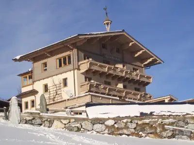 Appartementhaus Kössler Haus im Winter